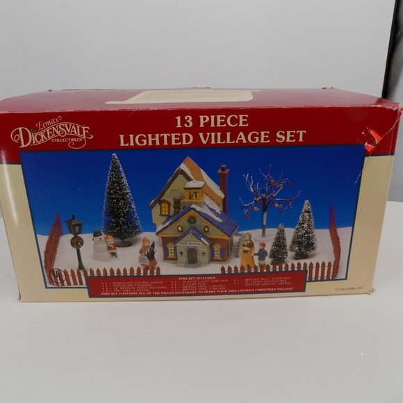 Lemax Dickensvale 11 Piece Lighted Village Set Christmas Decoration Vtg Box FLAW - Picture 10 of 11
